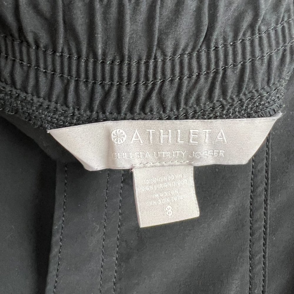 Athleta Chelsea Utility Jogger Pants Size 8 Black Cargo Athletic Travel Casual - Picture 4 of 13